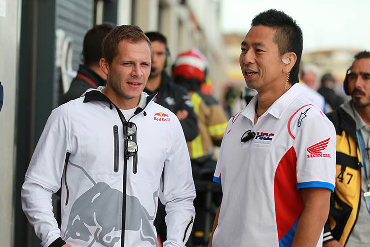 Stefan Bradl mit HRC-Manager Takeo Yokoyama 