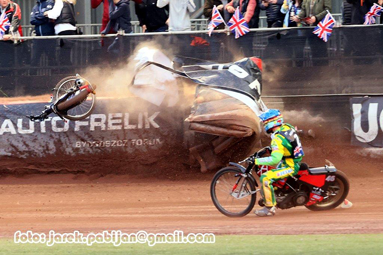 Tai Woffindens brutaler Einschlag in die Airfences