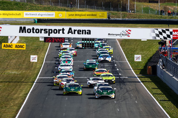  Die ADAC GT4 Germany in Oschersleben