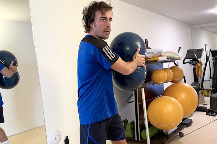 Fernando Alonso trainiert schon wieder fleissig  
