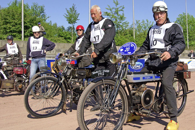 Für Liebhaber historischer Motorräder