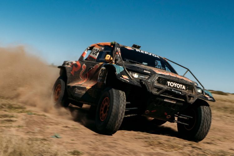 Toyota tritt wieder mit einer großen Armada beim Rally Raid-WM-Lauf auf der iberischen Halbinsel an