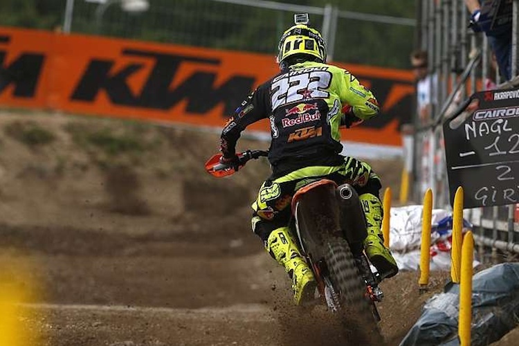 Tony Cairoli kam nach seiner Beschreibung in Loket mit einem blauen Auge davon