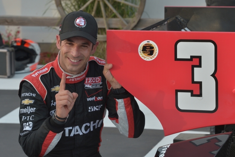 Helio Castroneves feiert die 33. Pole Position seiner Karriere