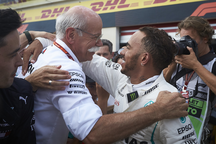 Dieter Zetsche und Lewis Hamilton