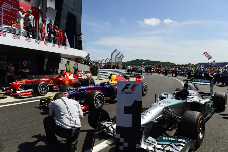 Nico Rosberg siegte in Silverstone mit dem Silberpfeil, jetzt muss er zugucken