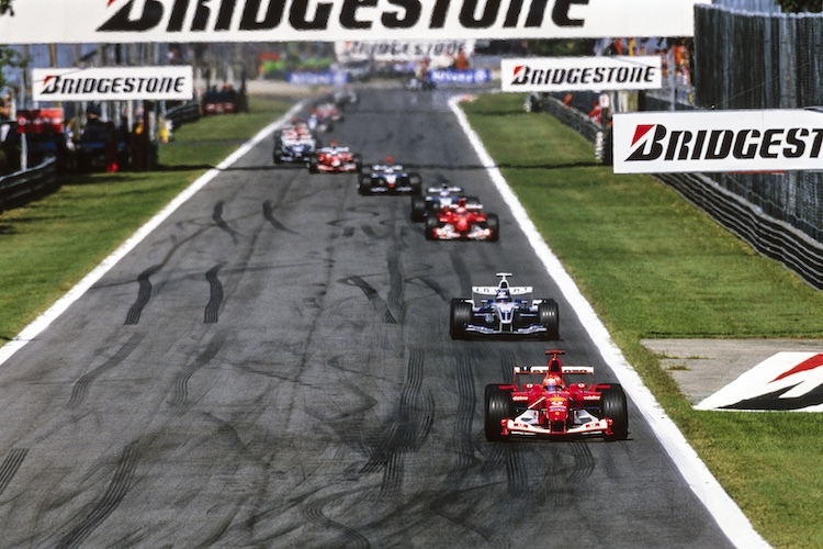 Michael Schumacher mit seinem Ferrari 2003 in Monza