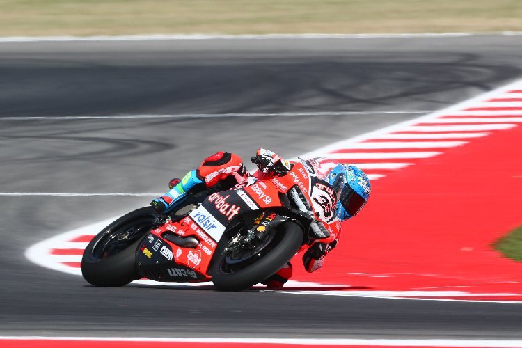 Marco Melandri fuhr in Misano 2017 seinen ersten Superbike-Laufsieg mit Ducati ein