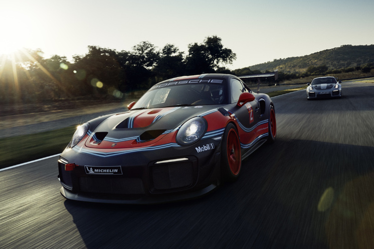 So sieht der Porsche 911 GT2 RS Clubsport von vorne aus