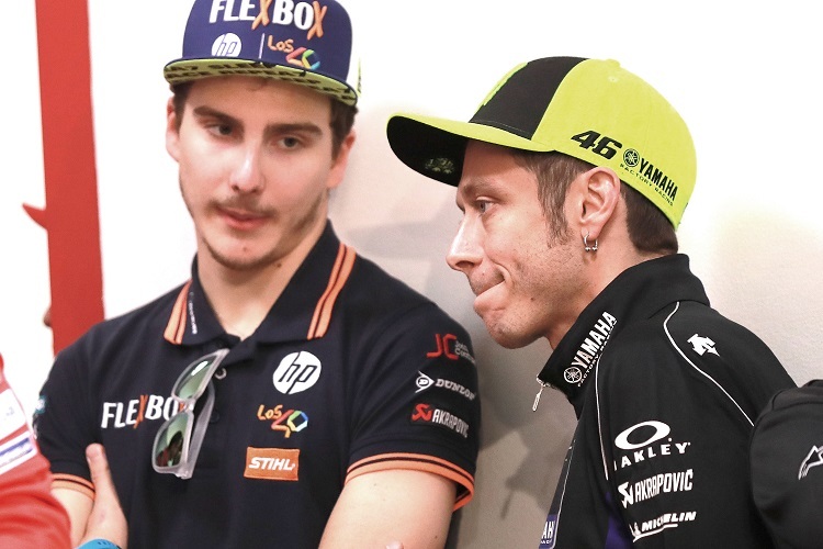 Lorenzo Baldassarri im Gespräch mit Mentor Valentino Rossi