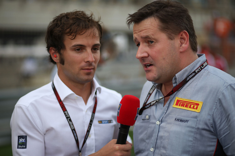 Pirelli-Rennchef Paul Hembery (rechts)