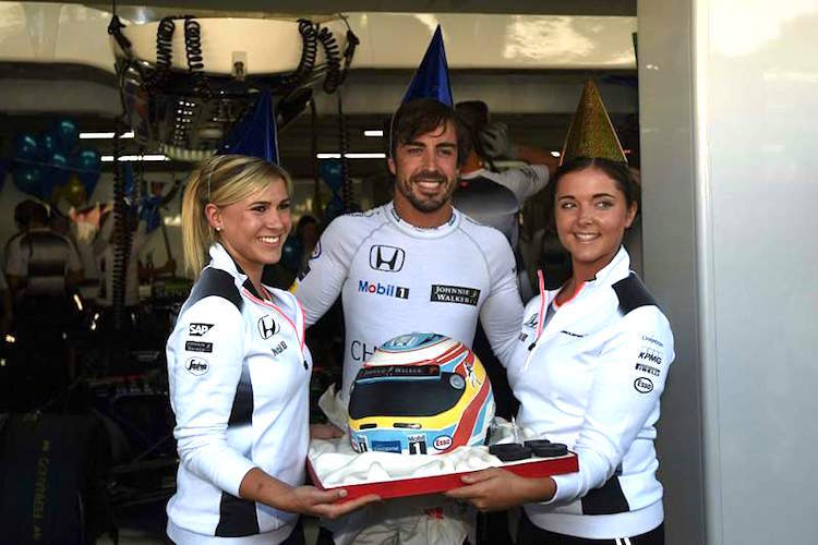 Kleine Feier für Fernando Alonso