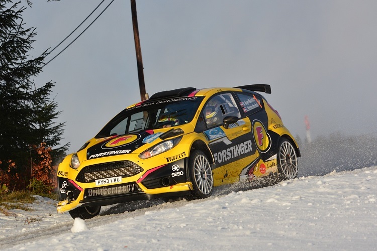 Niki Mayr.Melnhof führt bei der Jännerrallye