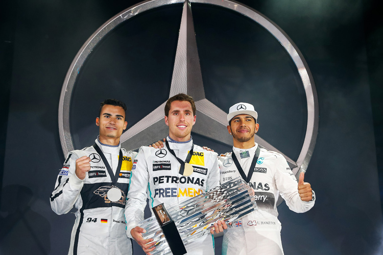 Daniel Juncadella (Mitte) setzte sich gegen Pascal Wehrlein (l.) durch, Formel-1-Champion Lewis Hamilton wurde Dritter