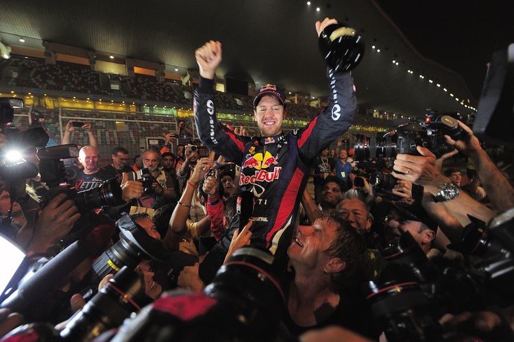 Sebastian Vettel lässt sich feiern