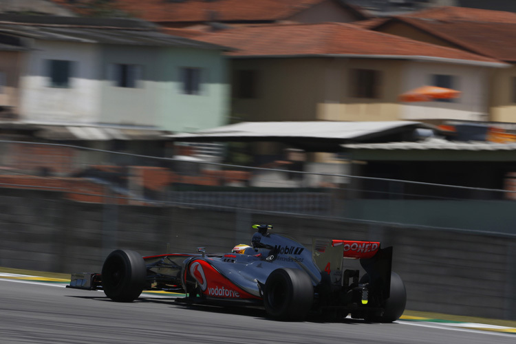 Starker Auftakt in Brasilien für Lewis Hamilton