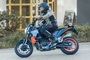 Erwischt: KTM-Prototyp einer Supermoto mit dem 890er Zweizylindermotor