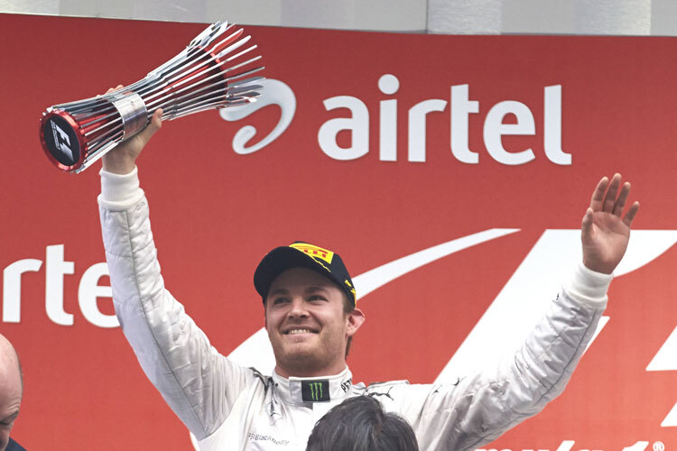 Nico Rosberg feiert seinen zweiten Platz in Indien