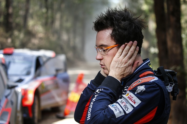 Thierry Neuville konzentriert sich auf seine Arbeit