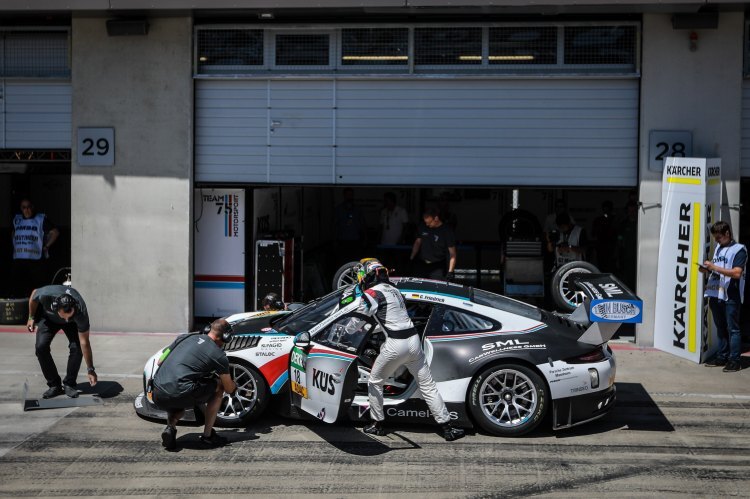 Adrien de Leener steigt auch 2018 wieder in den Porsche 911 GT3 R vom Team 75 Bernhard