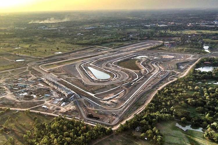 Die Anlage vom Buriram International Circuit nimmt gewaltige Ausmasse an