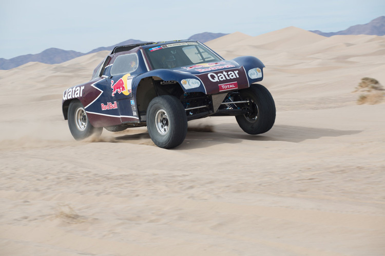 Der Al-Attiyah-Buggy bei einer Testfahrt