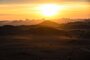 Der Sonnenaufgang in Saudi-Arabien lässt noch kein schlechtes Wetter vermuten
