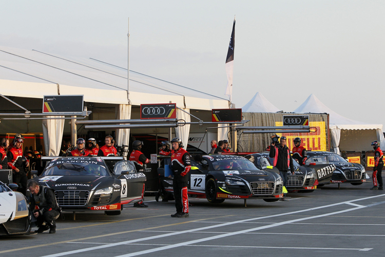 Beim FIA GT-Finale in Baku probierte WRT schon den Einsatz von vier R8 aus
