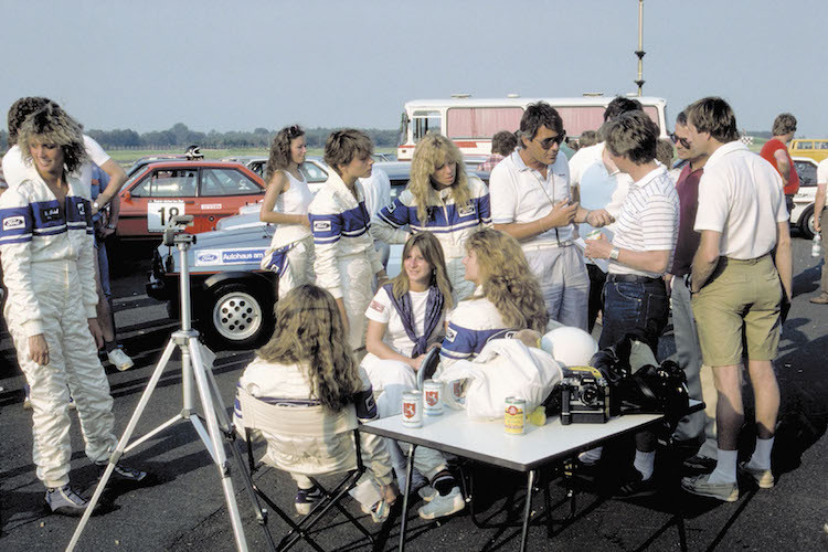 Anziehungspunkt im Fahrerlager: das Ford Ladies-Camp 1982