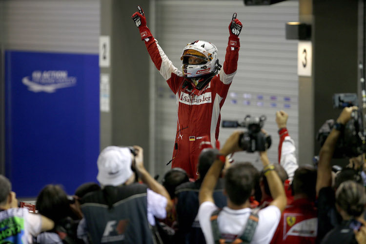 Sebastian Vettel gewinnt das Rennen