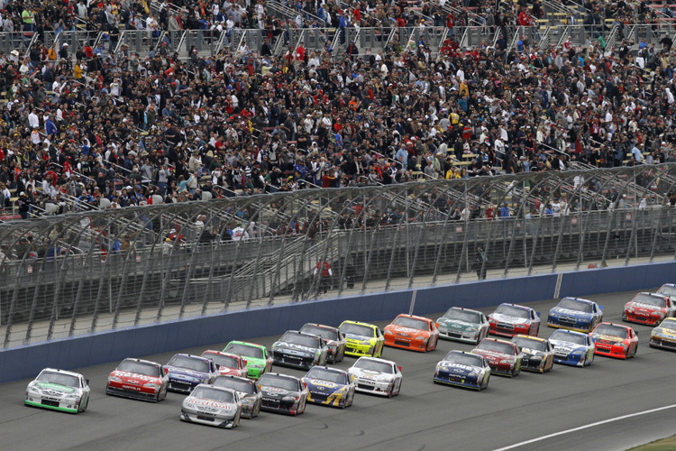 NASCAR-Action live auf ServusTV