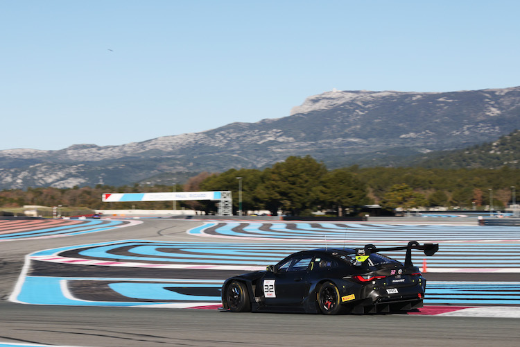 Nackt und schnell: Der WRT BMW M4 GT3 in Le Castellet