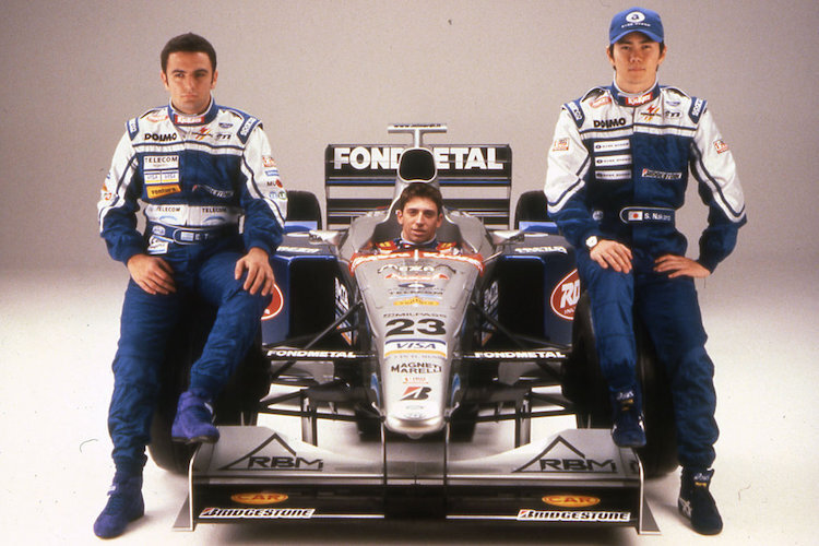 Minardi 1998: Esteban Tuero, Testfahrer Laurent Redon (im Auto), Shinji Nakano