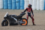 Stefan Bradl im Kiesbett in Kurve 3