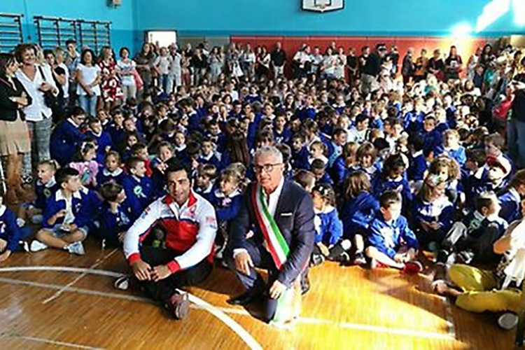 Danilo Petrucci bei der Eröffnung der Pramac Village School