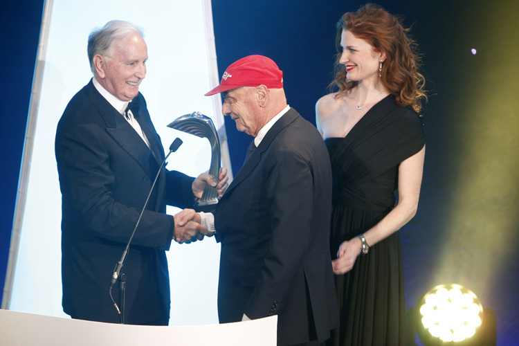 John Watson 2013 bei den Autosport-Awards mit Niki Lauda