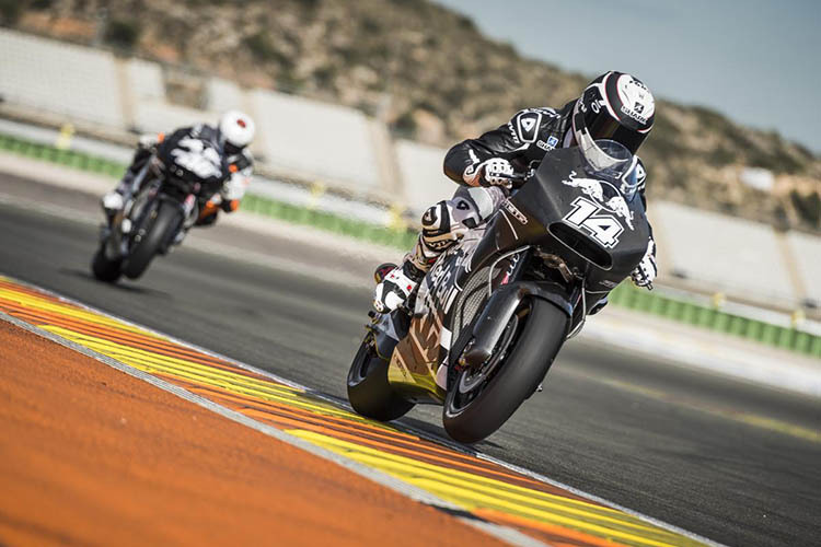 Randy de Puniet und Mika Kallio in Valencia auf der KTM RC16