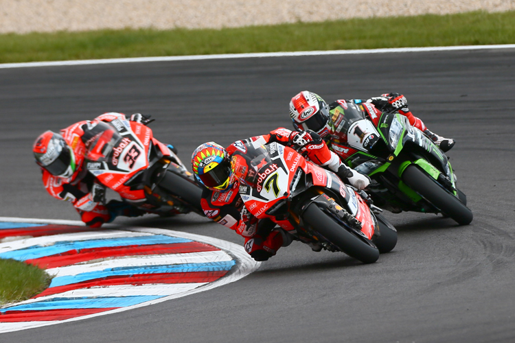 Chaz Davies vor Jonathan Rea und Marco Melandri