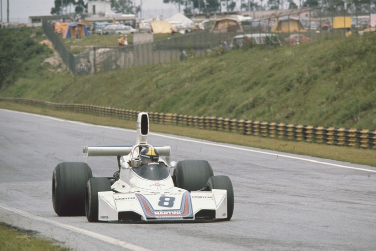 Im Martini-Brabham: Carlos Pace auf dem Weg zum Sieg in Brasilien 1975
