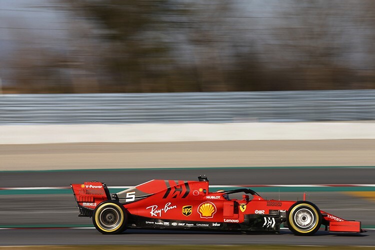 Sebastian Vettel bei den Wintertests 2019 im Ferrari