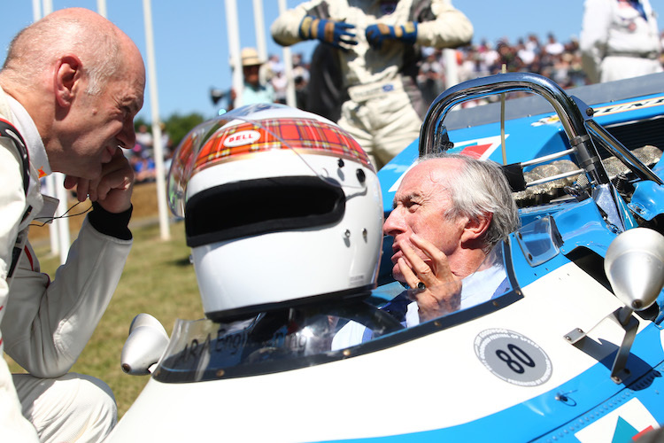 Sir Jackie Stewart in Goodwood 2017 mit Adrian Newey (links)