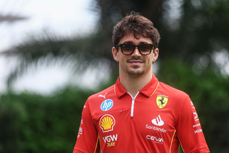 Charles Leclerc in Singapur. Er gewann diese Saison zwei GPs