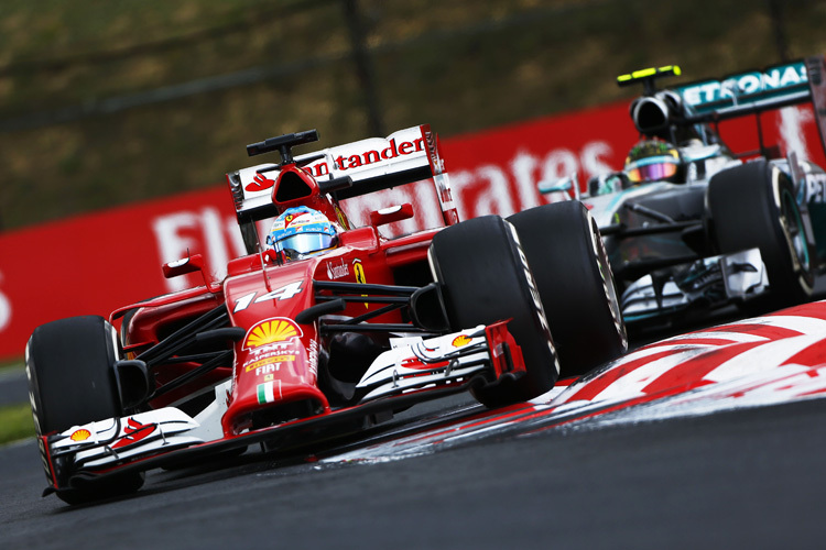 Fernando Alonso vor Nico Rosberg: Die falschen Gänge drin?
