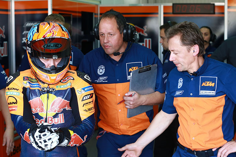 Mika Kallio mit Teammanager Mike Leitner (rechts)