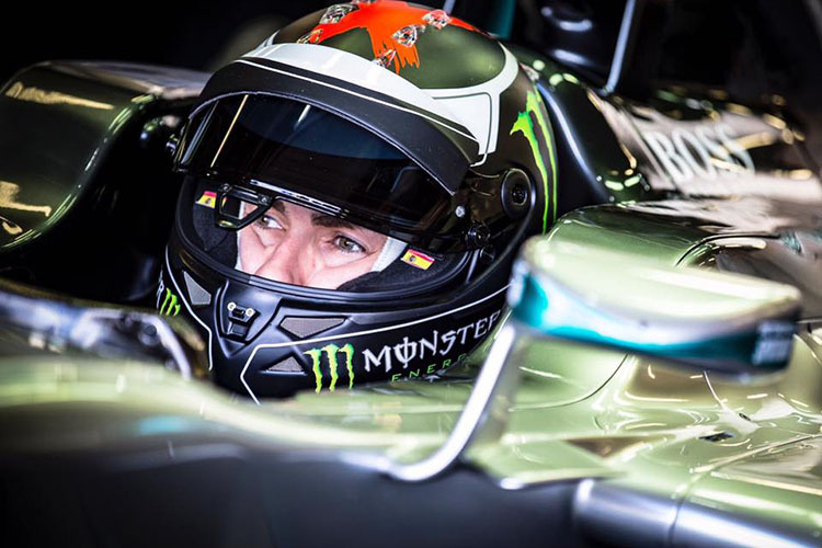 Jorge Lorenzo im 2014er-Weltmeister-Mercedes von Lewis Hamilton