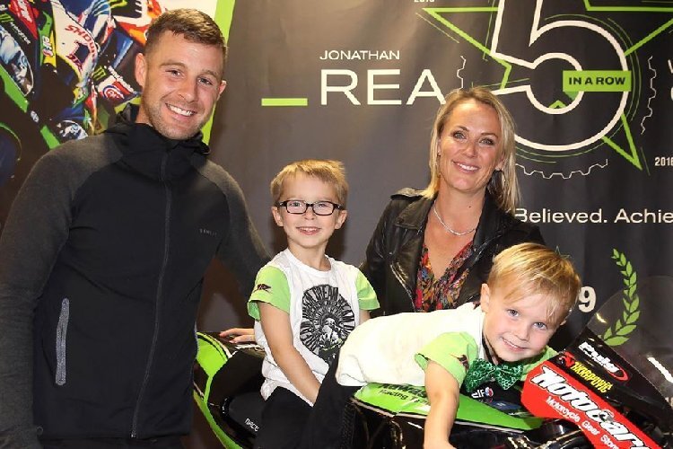 Was würde Jonathan Rea wohl sagen, wenn sich Jake und Tyler seinen BMW X4M schnappen würden?