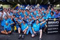 Fernando Alonso nach seinem WM-Titelgewinn 2005