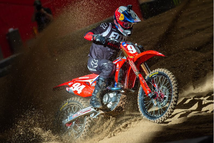 Ken Roczen mit der Red Plate