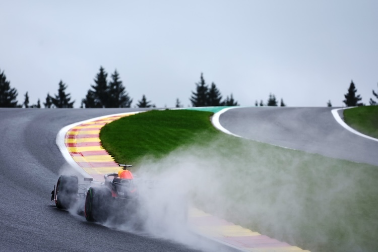 Max Verstappen drehte im dritten Training in Spa fünf Runden und blieb der Schnellste