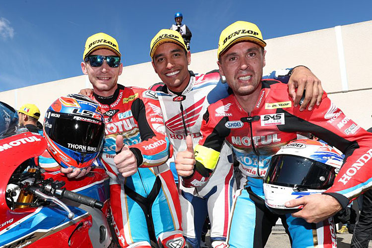 Gregory Leblanc, Yonny Hernandez und Sébastien Gimbert (Honda Endurance) freuen sich über Platz 3